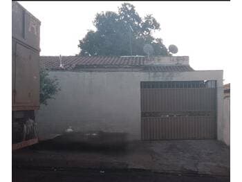 Casa em leilão em Santa Helena De Goiás - GO — Leilão extrajudicial de Casa em Santa Helena De Goiás/GO - Brasil