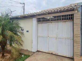 Casa em leilão em Águas Lindas De Goiás - GO — Leilão extrajudicial de Casa em Águas Lindas de Goiás/GO - Mansões Pôr do Sol