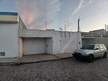 Casa em leilão em Arapiraca - AL, bairro Batingas — Leilão extrajudicial de Casa em Arapiraca/AL - Batingas
