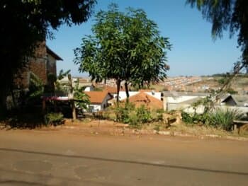 Terreno em leilão em Cornélio Procópio - PR, bairro Jardim Veneza — Leilão extrajudicial de Terreno em Cornélio Procópio/PR - Jardim Veneza