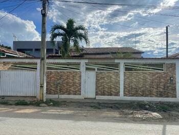 Casa em leilão em Santa Maria Da Vitória - BA, bairro Parque de Exposicao — Leilão extrajudicial de Casa em Santa Maria da Vitória/BA - Parque de Exposicao