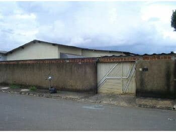 Casa em leilão em Goiânia - GO, bairro Parque Atheneu — Leilão extrajudicial de Casa em Goiânia/GO - Parque Atheneu