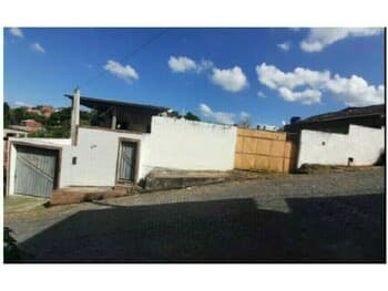 Casa em leilão em Ubatã - BA, bairro Julio Arderne — Leilão extrajudicial de Casa em Ubatã/BA - Julio Arderne