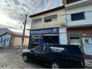Casa em leilão em Poções - BA, bairro Centro — Leilão extrajudicial de Casa em Poções/BA - Centro