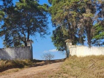 Comercial em leilão em Botucatu - SP, bairro Rubião Júnior — Leilão extrajudicial de Imóvel Comercial em Botucatu/SP - Rubião Junior