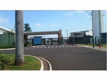 Terreno em leilão em Marília - SP, bairro Villa Flora Aquarius — Leilão extrajudicial de Terreno em Marília/SP - Residencial Villa Flora Aquarius