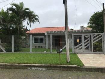 Casa em leilão em Imbé - RS, bairro Centro — Leilão extrajudicial de Casa em Imbé/RS - Centro