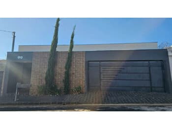 Casa em leilão em Uberlândia - MG, bairro Jardim Europa — Leilão extrajudicial de Casa em Uberlândia/MG - Jardim Europa