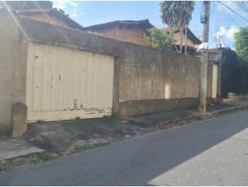 Casa em leilão em Belo Horizonte - MG, bairro Copacabana — Leilão extrajudicial de Casa em Belo Horizonte/MG - Copacabana