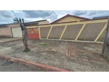 Casa em leilão em Goiânia - GO, bairro Jardim Presidente — Leilão extrajudicial de Casa em Goiânia/GO - Jardim Presidente