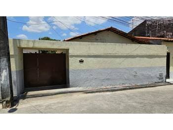 Casa em leilão em Fortaleza - CE, bairro Guajeru — Leilão extrajudicial de Casa em Fortaleza/CE - Guajeru