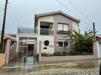 Casa em leilão em Pelotas - RS, bairro Três Vendas — Leilão extrajudicial de Casa em Pelotas/RS - Três Vendas