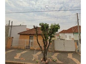 Casa em leilão em Pirajuí - SP, bairro Centro — Leilão judicial de Casa em Pirajuí/SP - Centro
