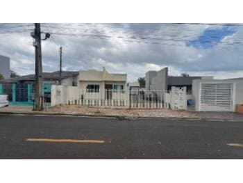 Casa em leilão em Francisco Beltrão - PR, bairro Aeroporto — Leilão extrajudicial de Casa em Francisco Beltrão/PR - Aeroporto