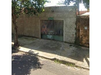 Terreno em leilão em Araçatuba - SP — Leilão judicial de Terreno c/Benfeitorias em Araçatuba/SP - Conjunto Residencial Toyokazu Kawata