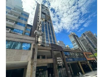 Comercial em leilão em Curitiba - PR, bairro Batel — Leilão extrajudicial de Sala Comercial em Curitiba/PR - Batel