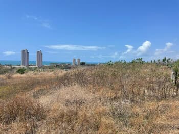 Terreno em leilão em Fortaleza - CE, bairro Praia do Futuro — Leilão extrajudicial de Terreno em Fortaleza/CE - Praia do Futuro