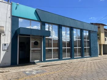 Comercial em leilão em Pratápolis - MG, bairro Centro — Leilão extrajudicial de Agência em Pratápolis/MG - Centro