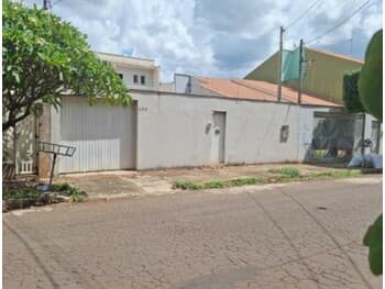 Casa em leilão em Londrina - PR, bairro Pacaembu — Leilão extrajudicial de Casa em Londrina/PR - Pacaembu