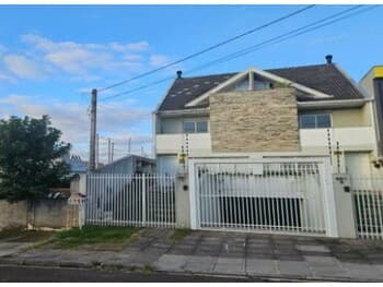 Casa em leilão em Curitiba - PR, bairro Santa Quitéria — Leilão extrajudicial de Casa em Curitiba/PR - Santa Quitéria