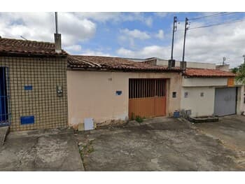 Casa em leilão em Vitória Da Conquista - BA, bairro Ibirapuera — Leilão extrajudicial de Casa em Vitória da Conquista/BA - Ibirapuera