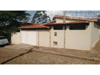 Casa em leilão em Monte Santo De Minas - MG, bairro Vila Pádua — Leilão extrajudicial de Casa em Monte Santo de Minas/MG - Vila Pádua