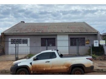 Casa em leilão em Santo Ângelo - RS, bairro Hortência — Leilão extrajudicial de Casa em Santo Ângelo/RS - Hortência