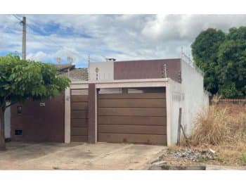 Casa em leilão em Luís Eduardo Magalhães - BA, bairro Santa Cruz — Leilão extrajudicial de Casa em Luís Eduardo Magalhães/BA - Santa Cruz