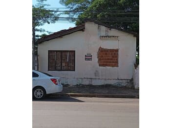 Casa em leilão em Lins - SP, bairro Centro — Leilão judicial de Casa em Lins/SP - Centro