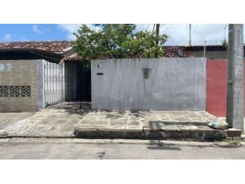 Casa em leilão em Maceió - AL, bairro Prado — Leilão extrajudicial de Casa em Maceió/AL - Prado