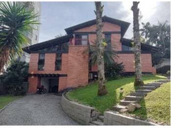 Casa em leilão em Joinville - SC, bairro Floresta — Leilão extrajudicial de Casa em Joinville/SC - Floresta