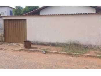 Casa em leilão em Miravânia - MG, bairro Independência — Leilão extrajudicial de Casa em Miravânia/MG - Independência