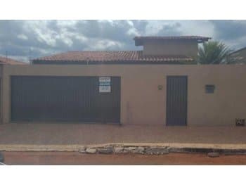 Casa em leilão em Jataí - GO, bairro Jardim Goiás Ii — Leilão extrajudicial de Casa em Jataí/GO - Setor Jardim Goiás II
