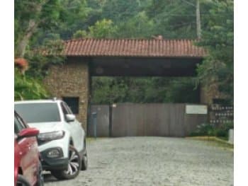 Casa em leilão em Nova Friburgo - RJ, bairro Vale dos Pinheiros — Leilão extrajudicial de Casa em Nova Friburgo/RJ - Vale dos Pinheiros