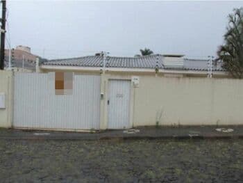 Casa em leilão em Ponta Grossa - PR, bairro Órfas — Leilão extrajudicial de Casa em Ponta Grossa/PR - Órfas