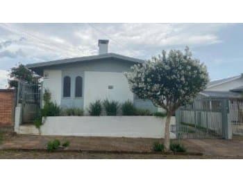 Casa em leilão em Vacaria - RS, bairro Planalto — Leilão extrajudicial de Casa em Vacaria/RS - Planalto