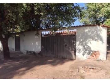 Comercial em leilão em Porangatu - GO, bairro Setor Aeroporto — Leilão extrajudicial de Imóvel Comercial/Residencial em Porangatu/GO - Setor Aeroporto