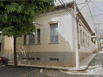 Casa em leilão em Carangola - MG, bairro Triângulo — Leilão judicial de Casa em Carangola/MG - Triângulo