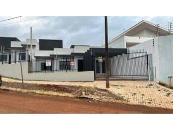 Casa em leilão em Cascavel - PR, bairro Interlagos — Leilão extrajudicial de Casa em Cascavel/PR - Interlagos