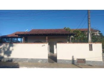 Casa em leilão em Iguaba Grande - RJ, bairro Centro — Leilão extrajudicial de Casa em Iguaba Grande/RJ - Centro