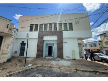 Comercial em leilão em Pitangui - MG, bairro Centro — Leilão extrajudicial de Loja em Pitangui/MG - Centro