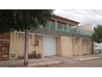 Casa em leilão em Crato - CE, bairro Seminário — Leilão extrajudicial de Casa em Crato/CE - Seminário