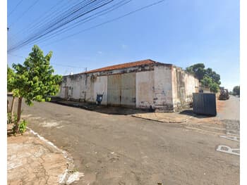 Comercial em leilão em Goiatuba - GO, bairro Centro — Leilão judicial de Residencial / Comercial em Goiatuba/GO - Centro
