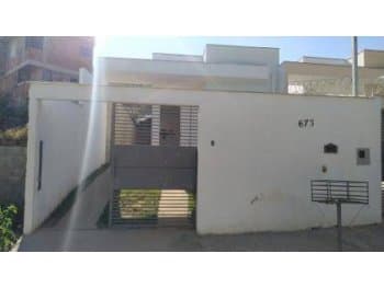 Casa em leilão em São Joaquim De Bicas - MG — Leilão extrajudicial de Casa em São Joaquim de Bicas/MG - Residencial Casa Grande
