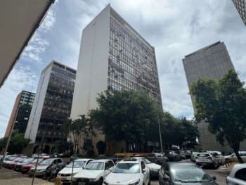 Comercial em leilão em Brasília - DF, bairro Asa Sul — Leilão extrajudicial de Sala Comercial em Brasília/DF - Asa Sul