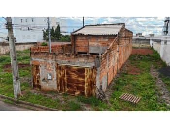 Terreno em leilão em Uberlândia - MG, bairro Vida Nova — Leilão extrajudicial de Terreno c/Benfeitorias em Uberlândia/MG - Bairro Vida Nova
