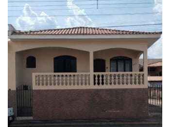 Casa em leilão em Itaporanga - SP, bairro Centro — Leilão judicial de Casa em Itaporanga/SP - Centro