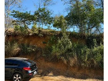 Terreno em leilão em Carangola - MG, bairro Triângulo — Leilão judicial de Terreno em Carangola/MG - Triângulo