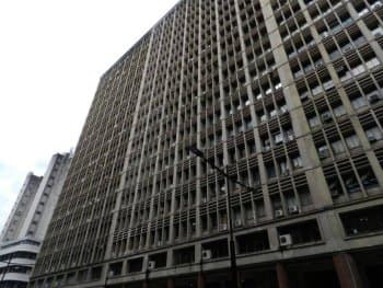 Comercial em leilão em Porto Alegre - RS, bairro Centro Historico — Leilão extrajudicial de Sala Comercial em Porto Alegre/RS - Centro Historico