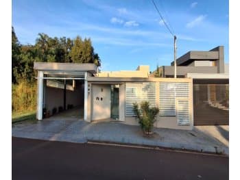 Casa em leilão em Francisco Beltrão - PR, bairro Nova Petrópolis — Leilão extrajudicial de Casa em Francisco Beltrão/PR - Nova Petrópolis